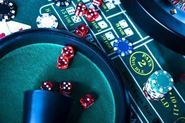 bromo Reactoonz slot game interface showing colorful animated characters and spin controls